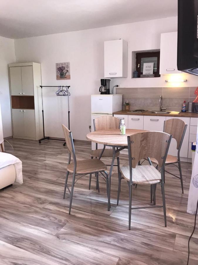 Apartments Lucija Solaris Σίμπενικ Εξωτερικό φωτογραφία