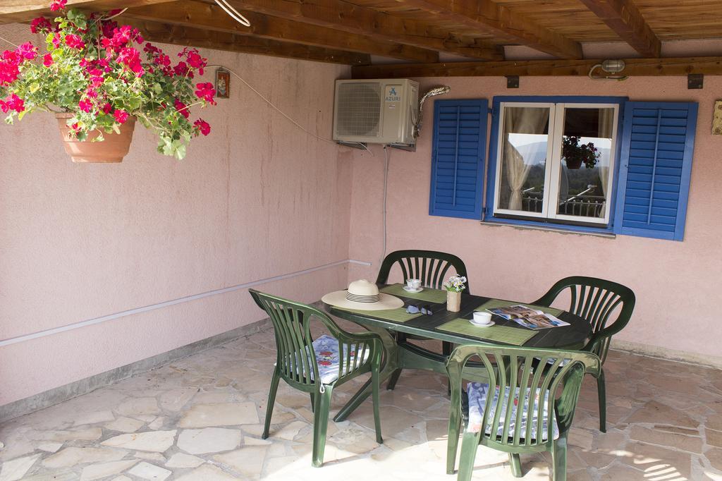 Apartments Lucija Solaris Σίμπενικ Εξωτερικό φωτογραφία
